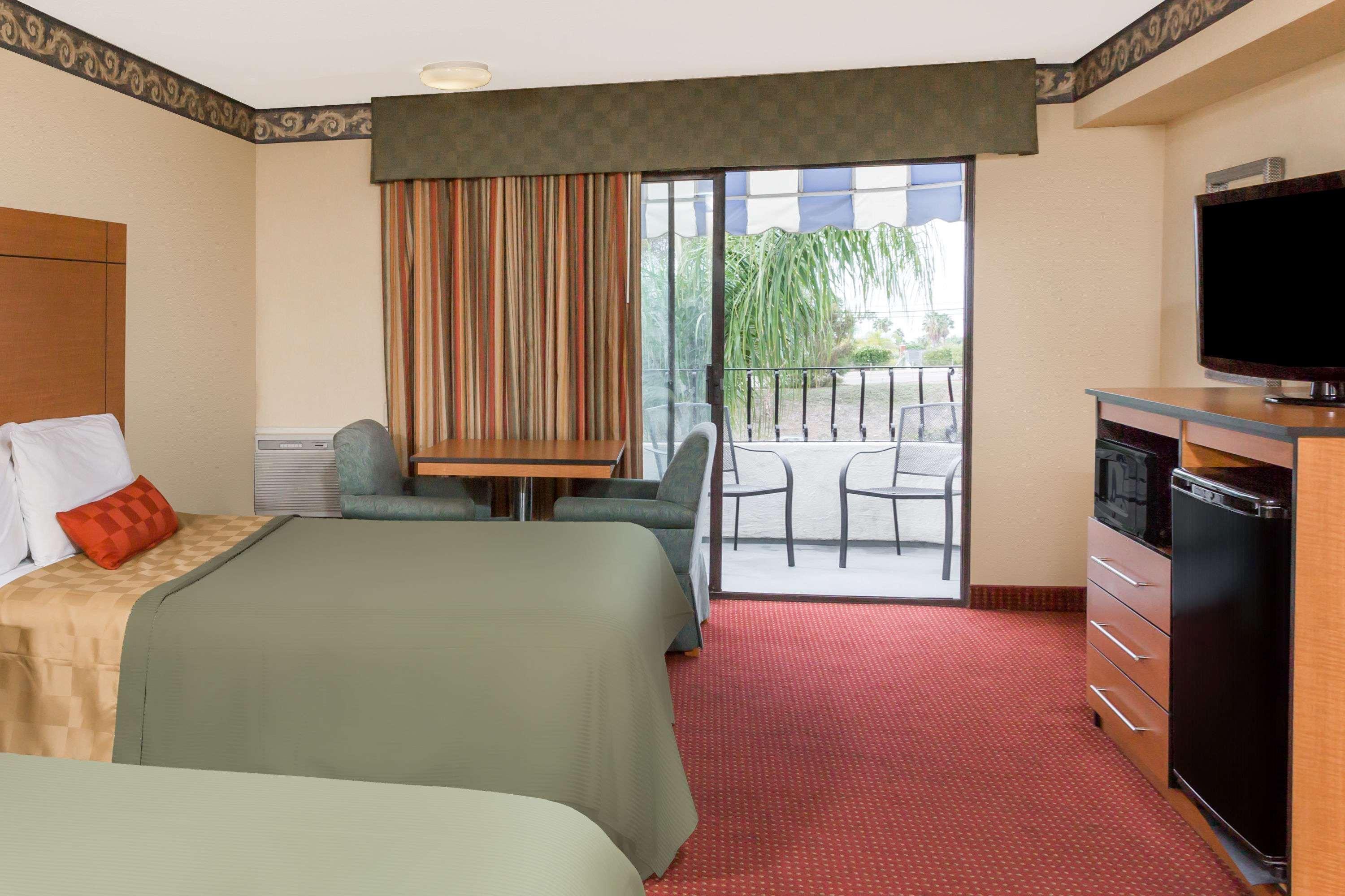 Travelodge By Wyndham San Clemente Beach Екстер'єр фото