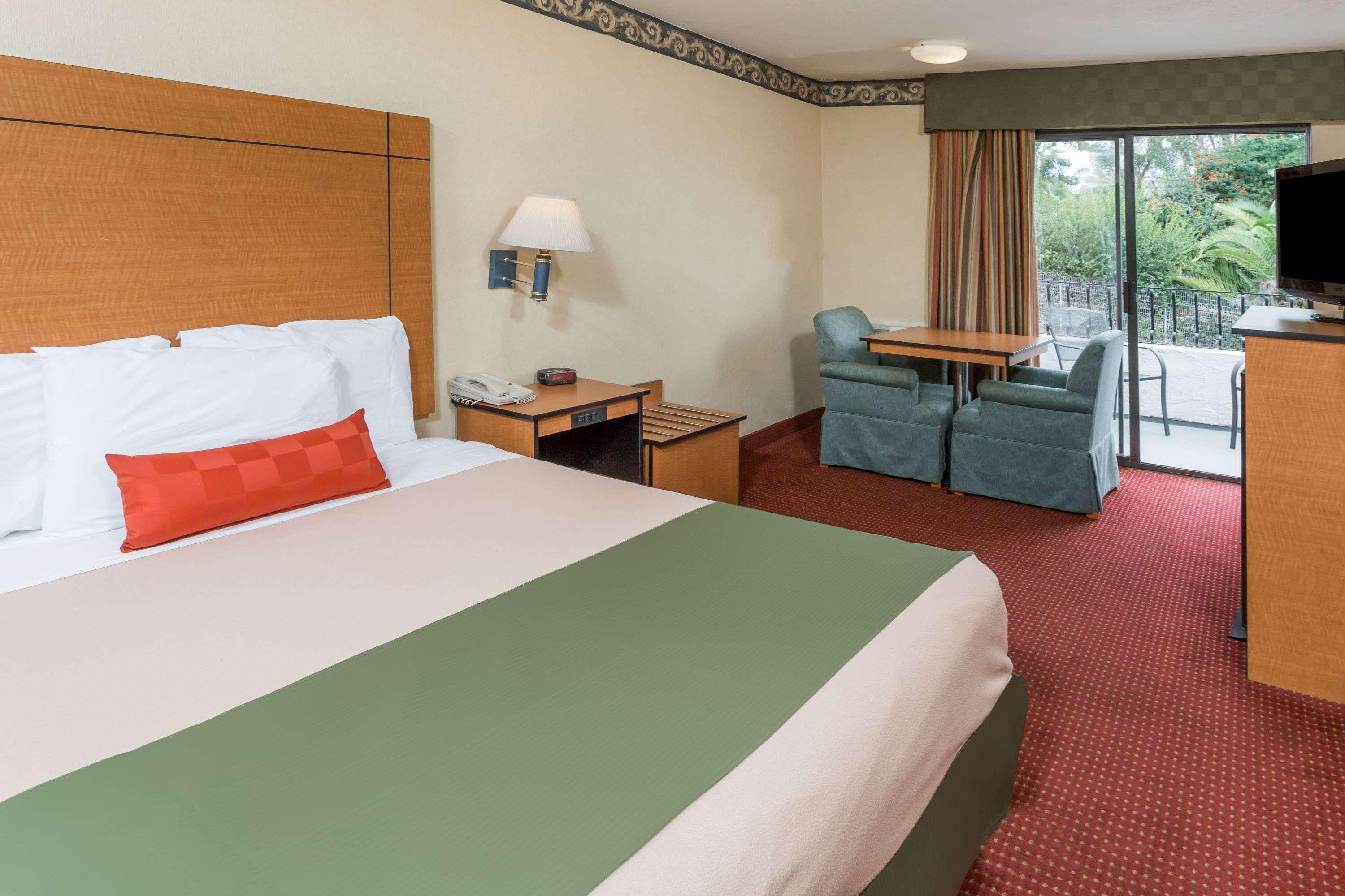 Travelodge By Wyndham San Clemente Beach Екстер'єр фото