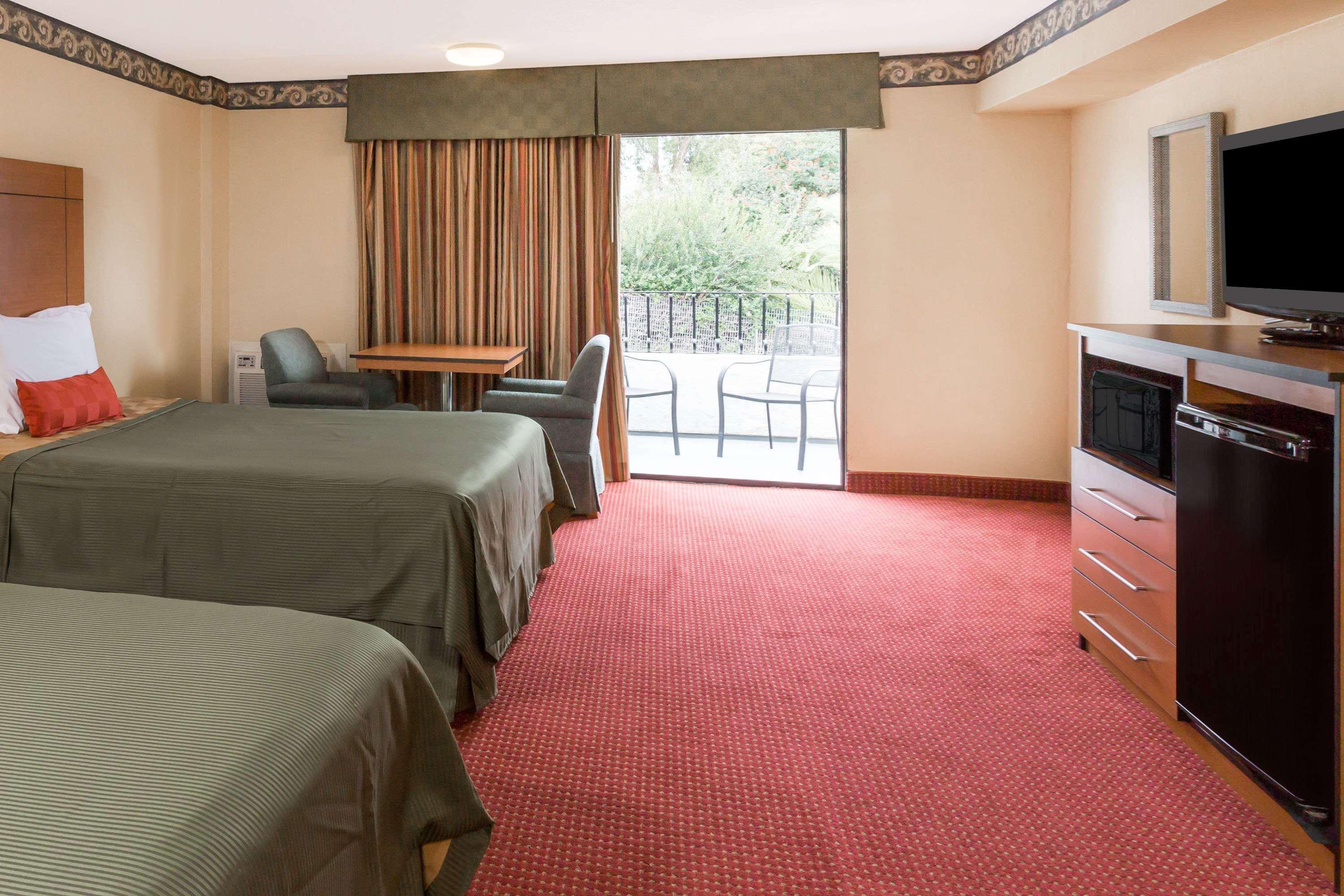 Travelodge By Wyndham San Clemente Beach Екстер'єр фото